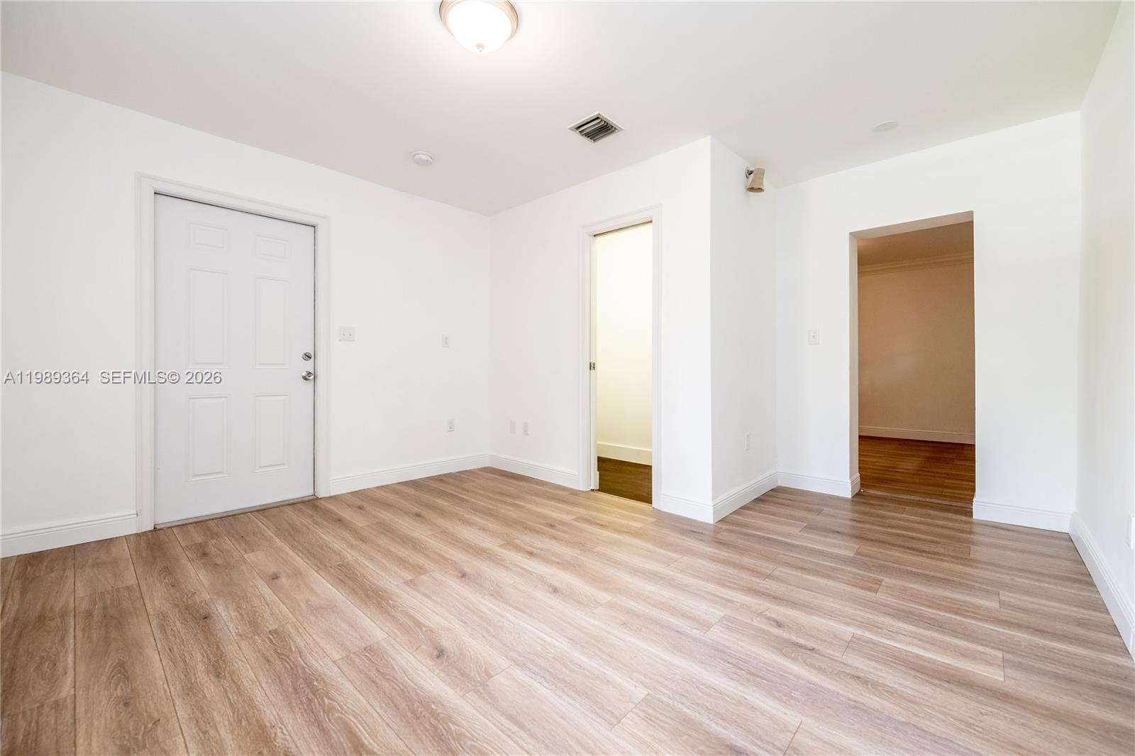 4160 Bay Point Rd, Miami FL 33137