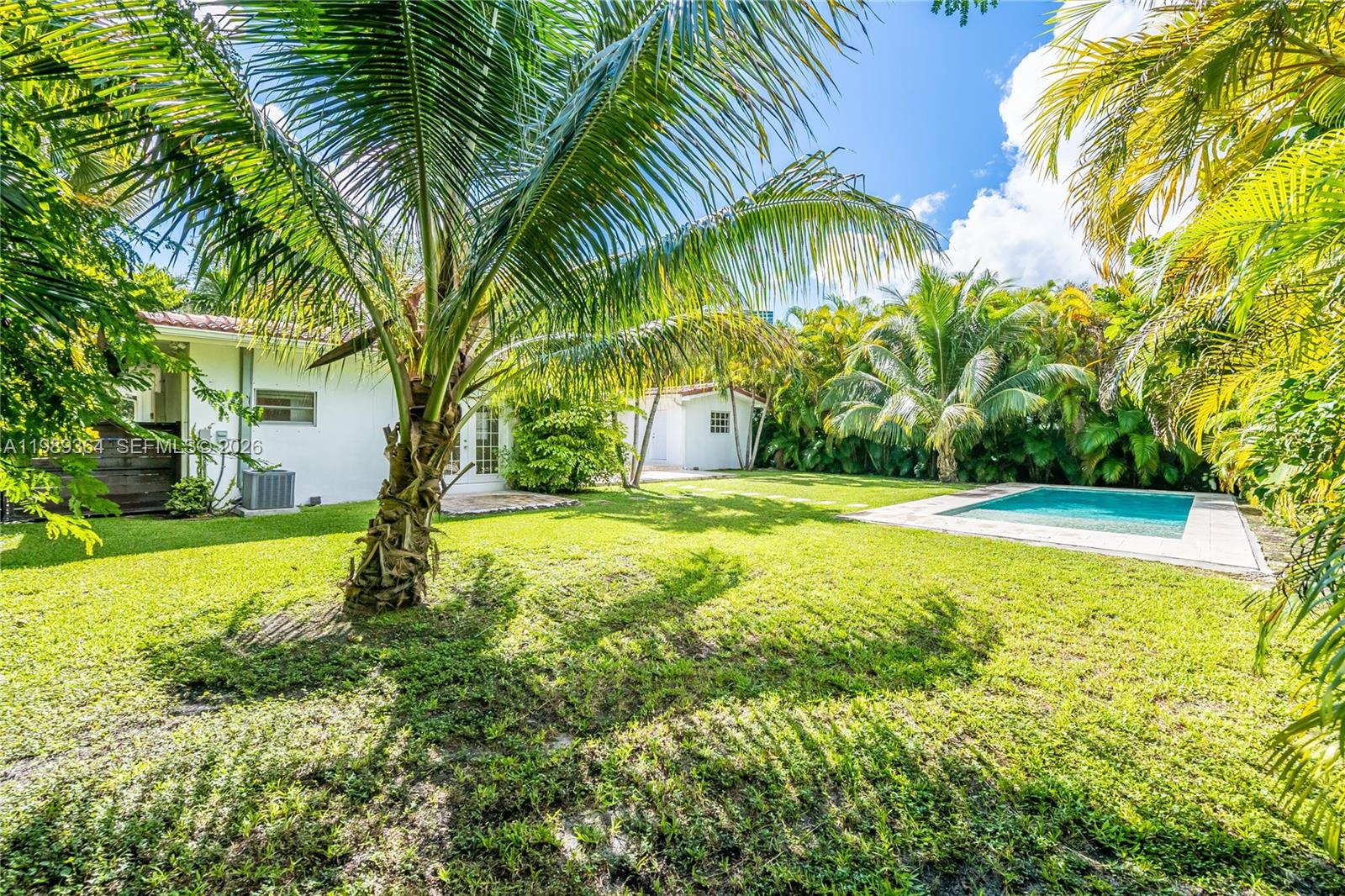 4160 Bay Point Rd, Miami FL 33137