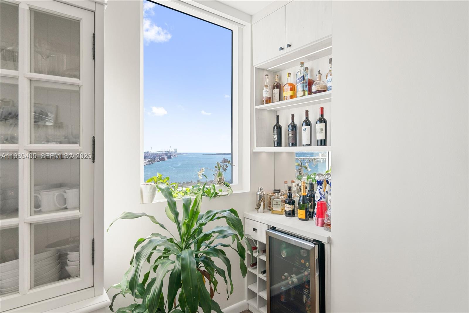 244 Biscayne Blvd #1703, Miami FL 33132
