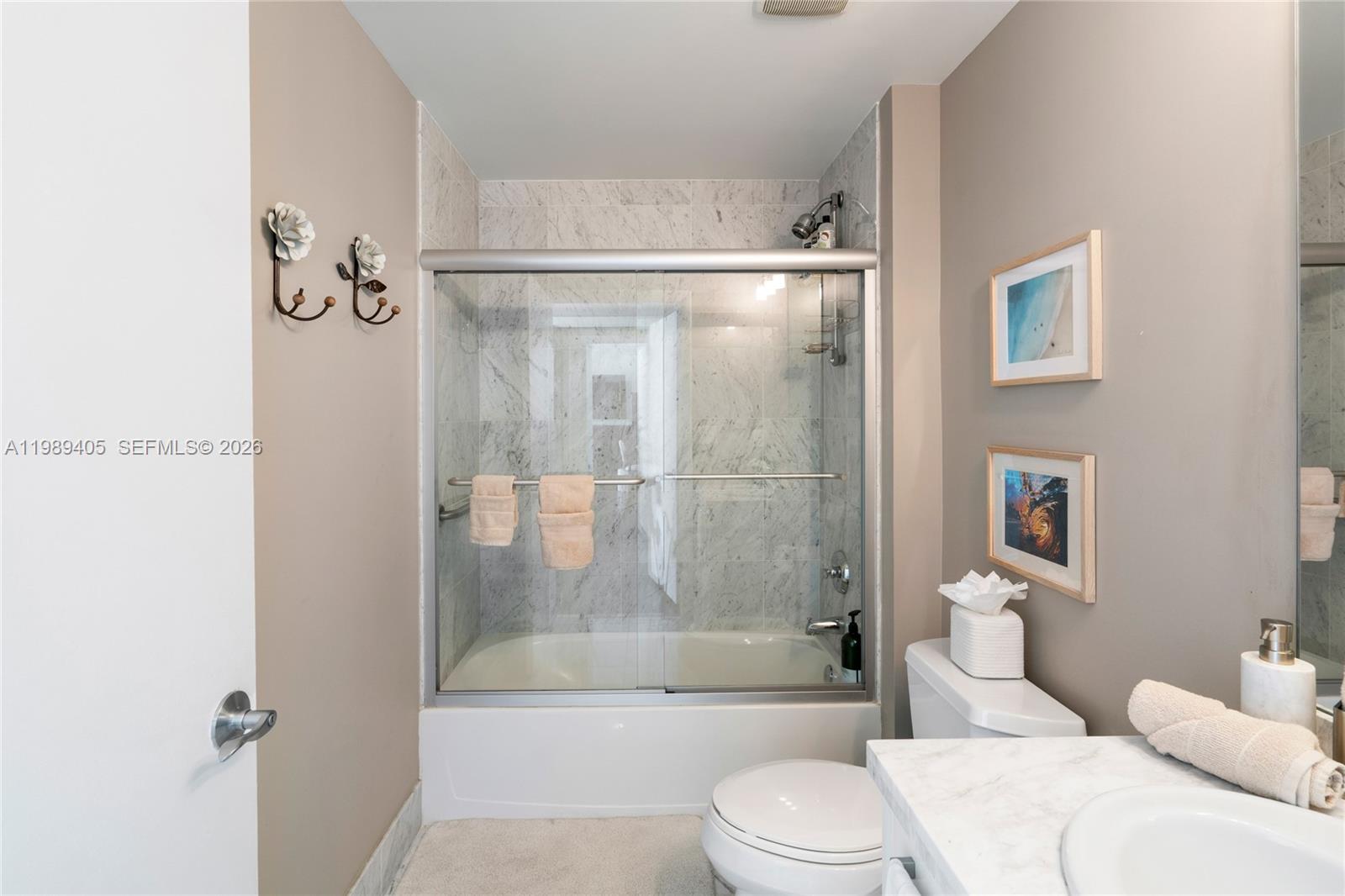244 Biscayne Blvd #1703, Miami FL 33132