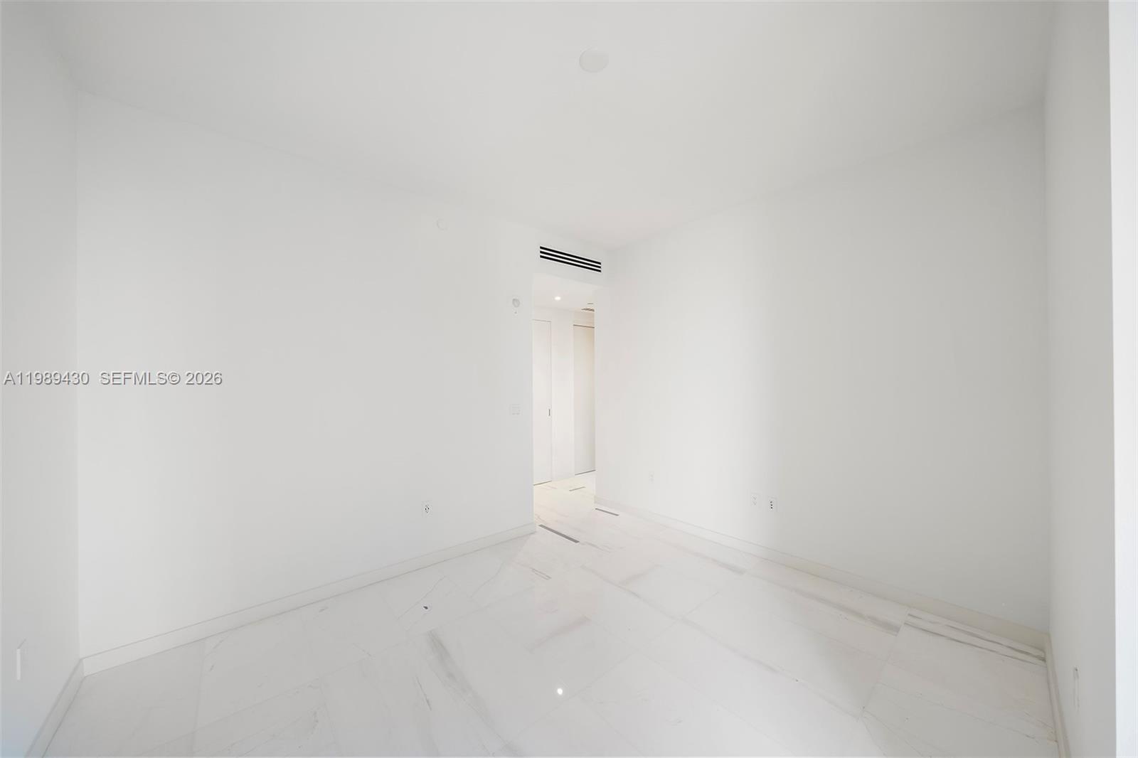 300 Biscayne Blvd Way #1904C, Miami FL 33131
