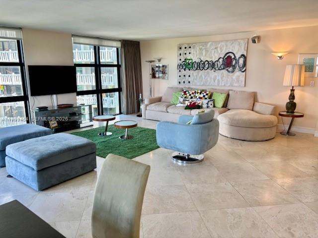 1111 Crandon Blvd #C902, Key Biscayne FL 33149