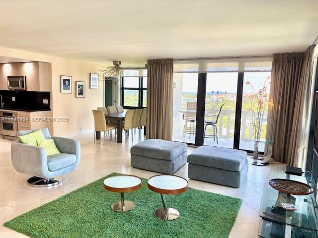 1111 Crandon Blvd #C902, Key Biscayne FL 33149