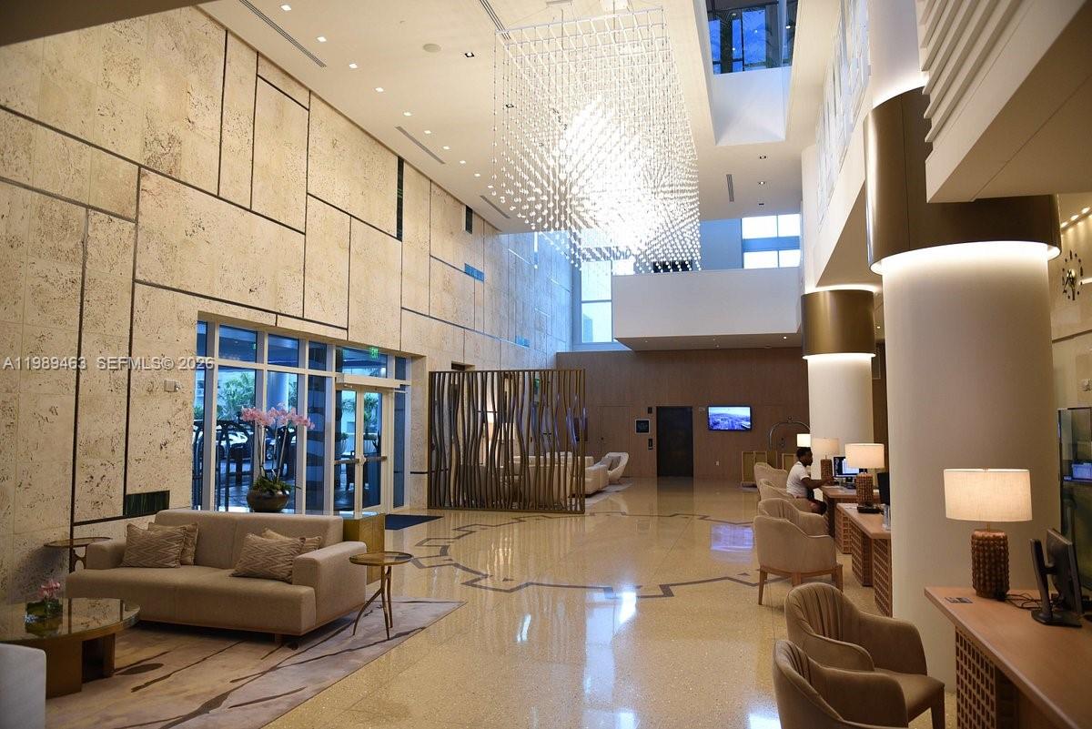 6801 Collins Ave #LPH05, Miami Beach FL 33141