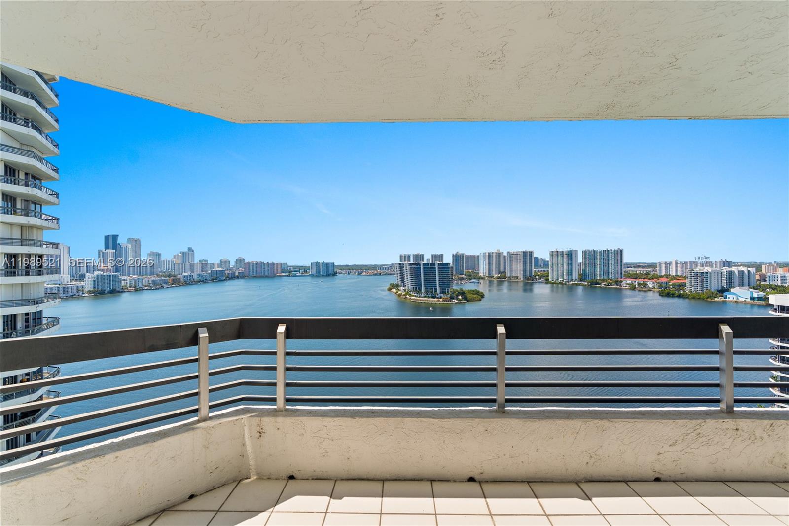 19101 NE 36th Ct #2405, Aventura FL 33180