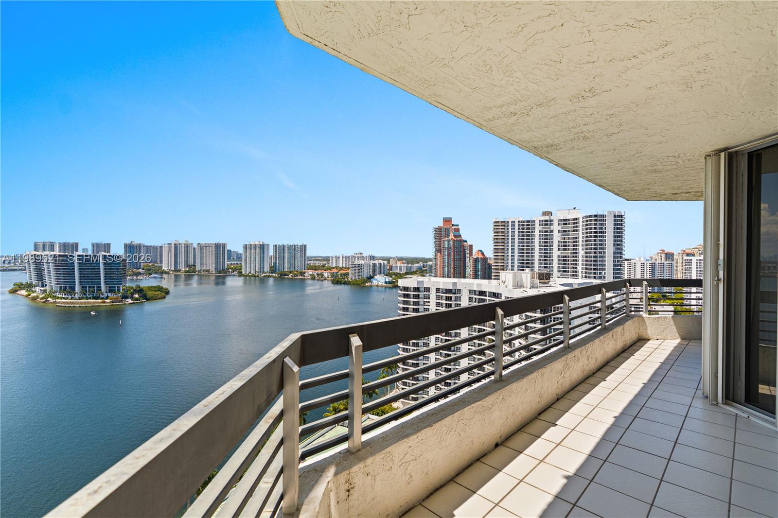 19101 NE 36th Ct #2405, Aventura FL 33180