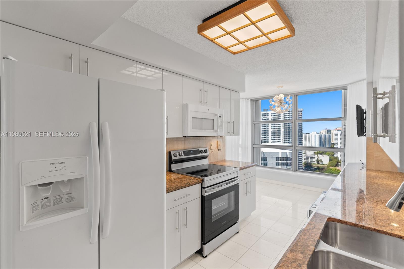 19101 NE 36th Ct #2405, Aventura FL 33180