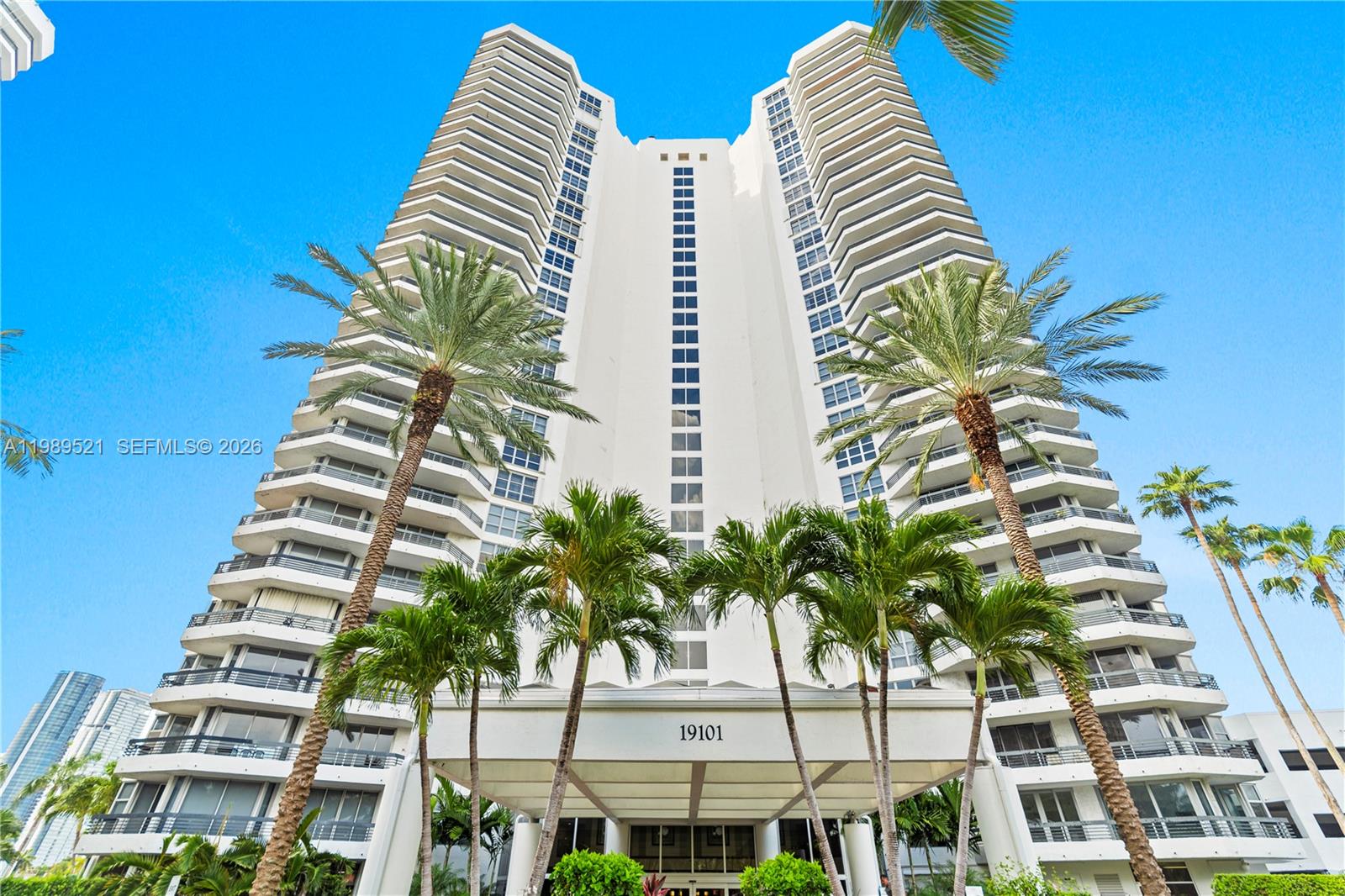 19101 NE 36th Ct #2405, Aventura FL 33180