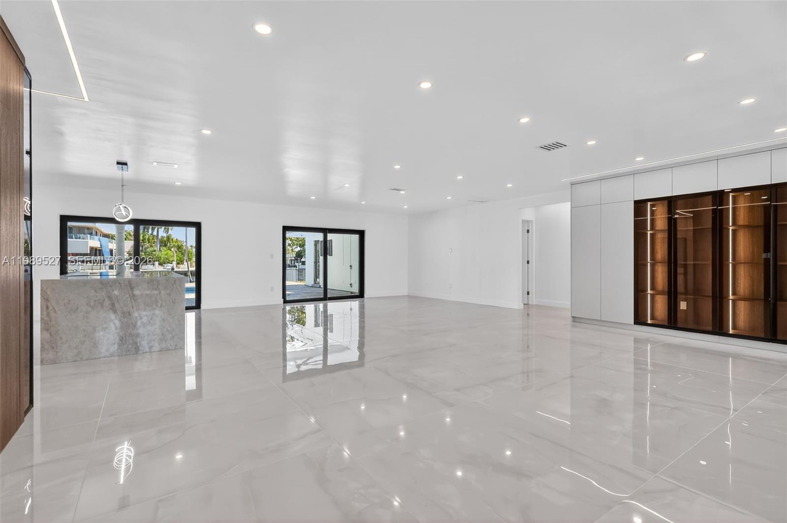 607 Layne Blvd, Hallandale Beach FL 33009