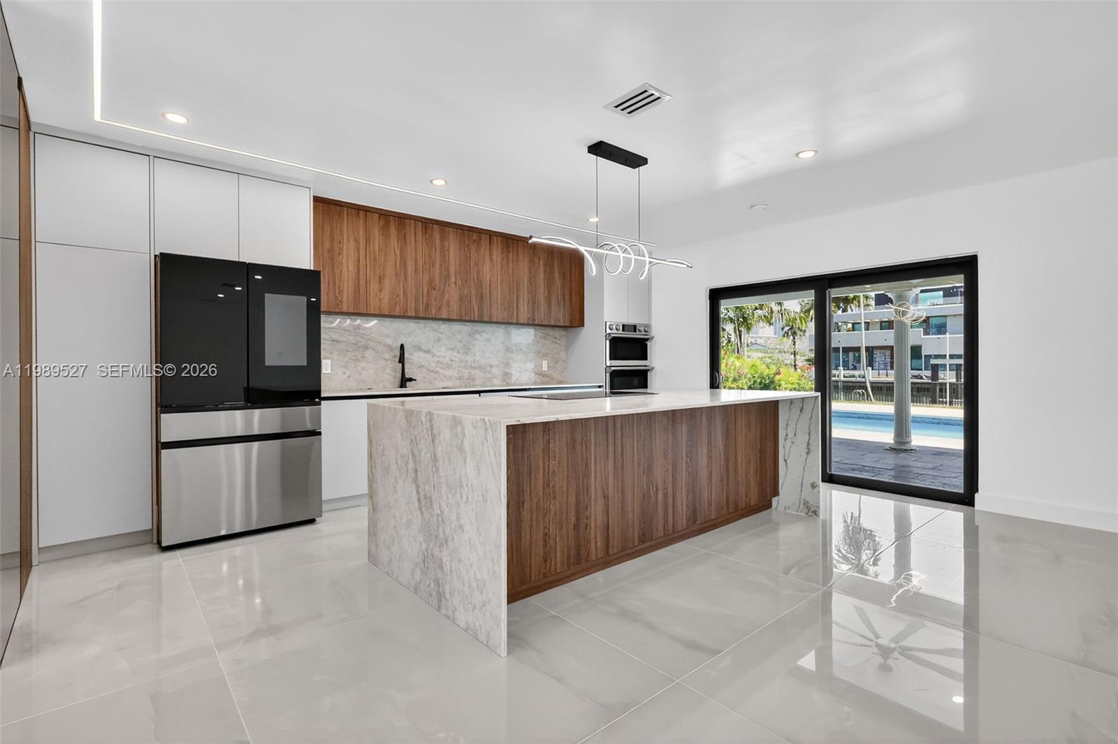 607 Layne Blvd, Hallandale Beach FL 33009