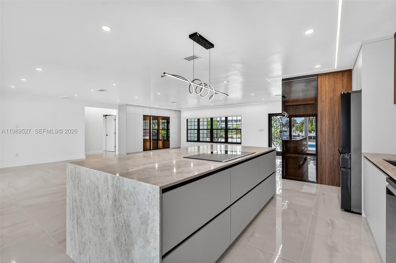 607 Layne Blvd, Hallandale Beach FL 33009