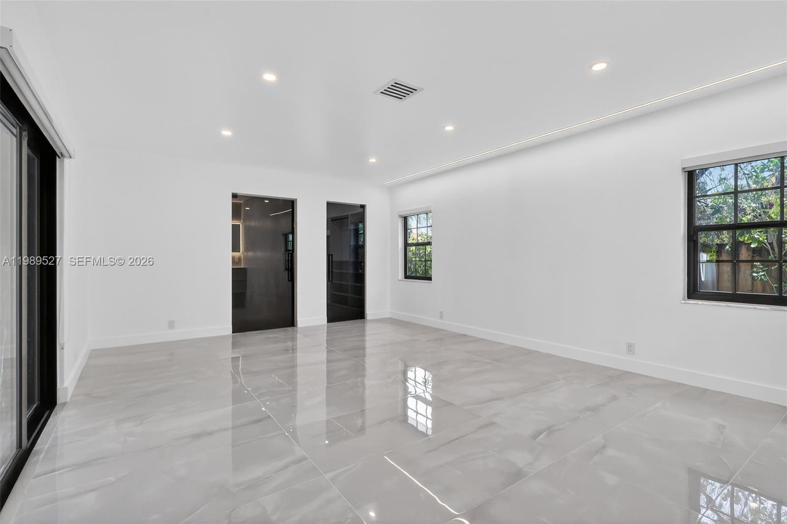 607 Layne Blvd, Hallandale Beach FL 33009