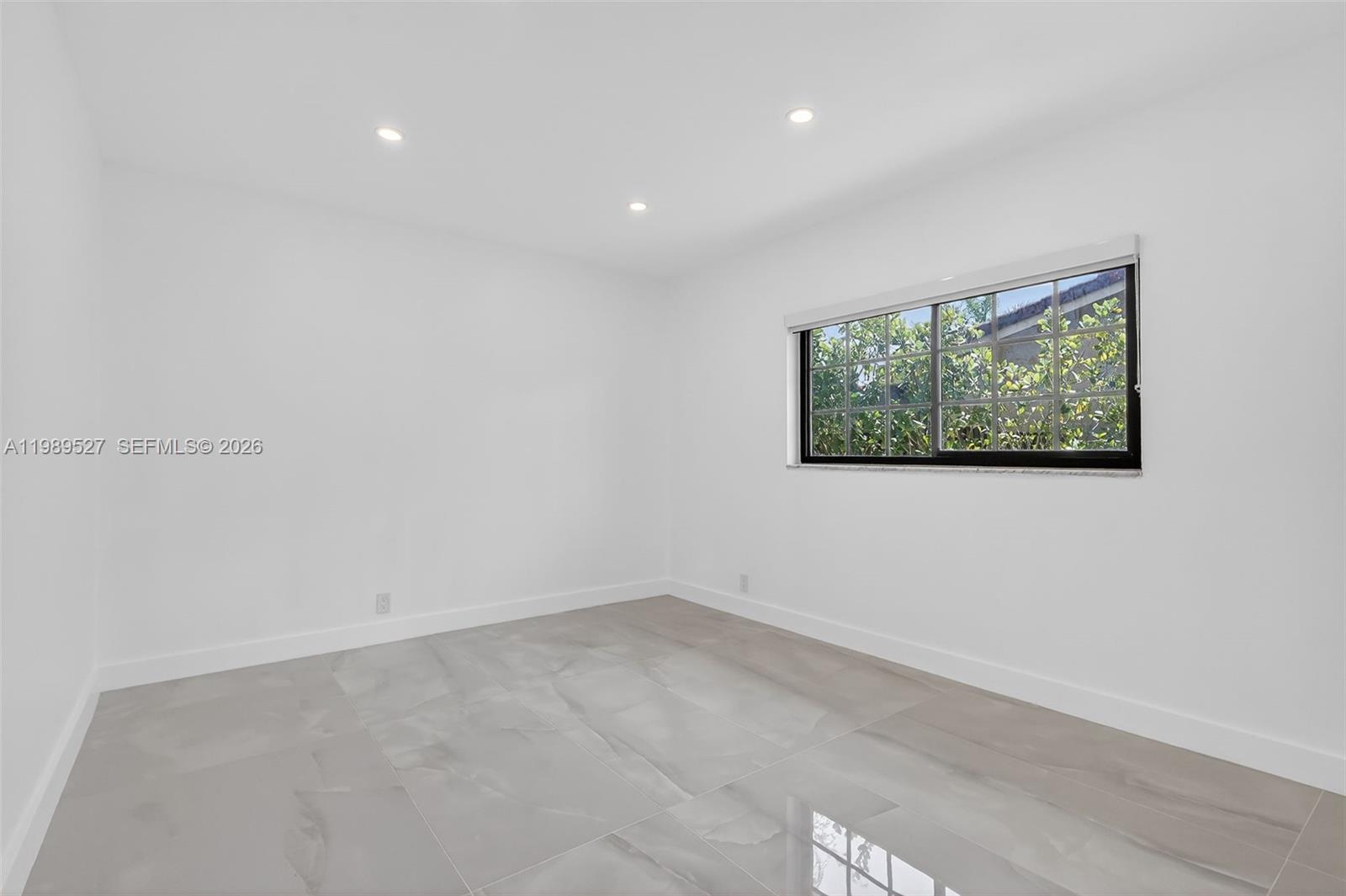 607 Layne Blvd, Hallandale Beach FL 33009