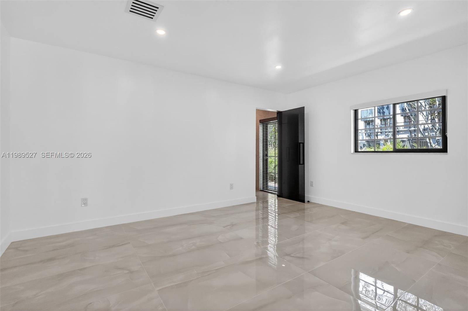 607 Layne Blvd, Hallandale Beach FL 33009