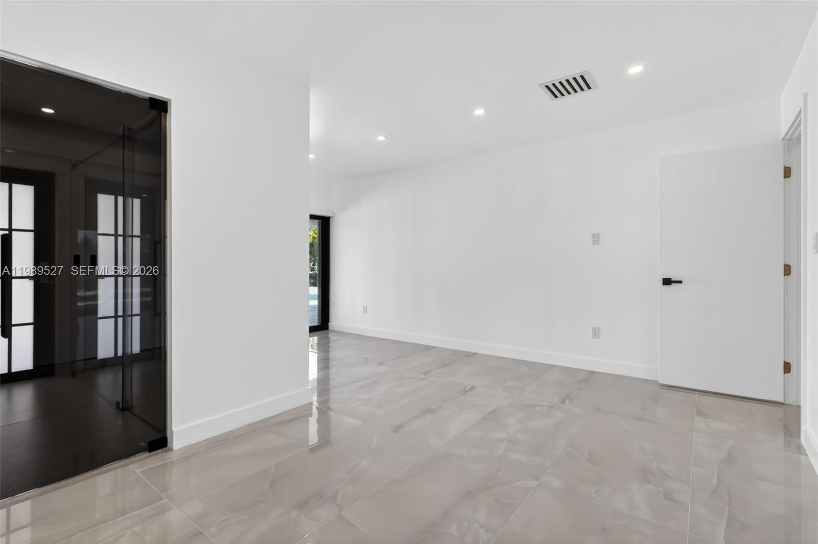 607 Layne Blvd, Hallandale Beach FL 33009