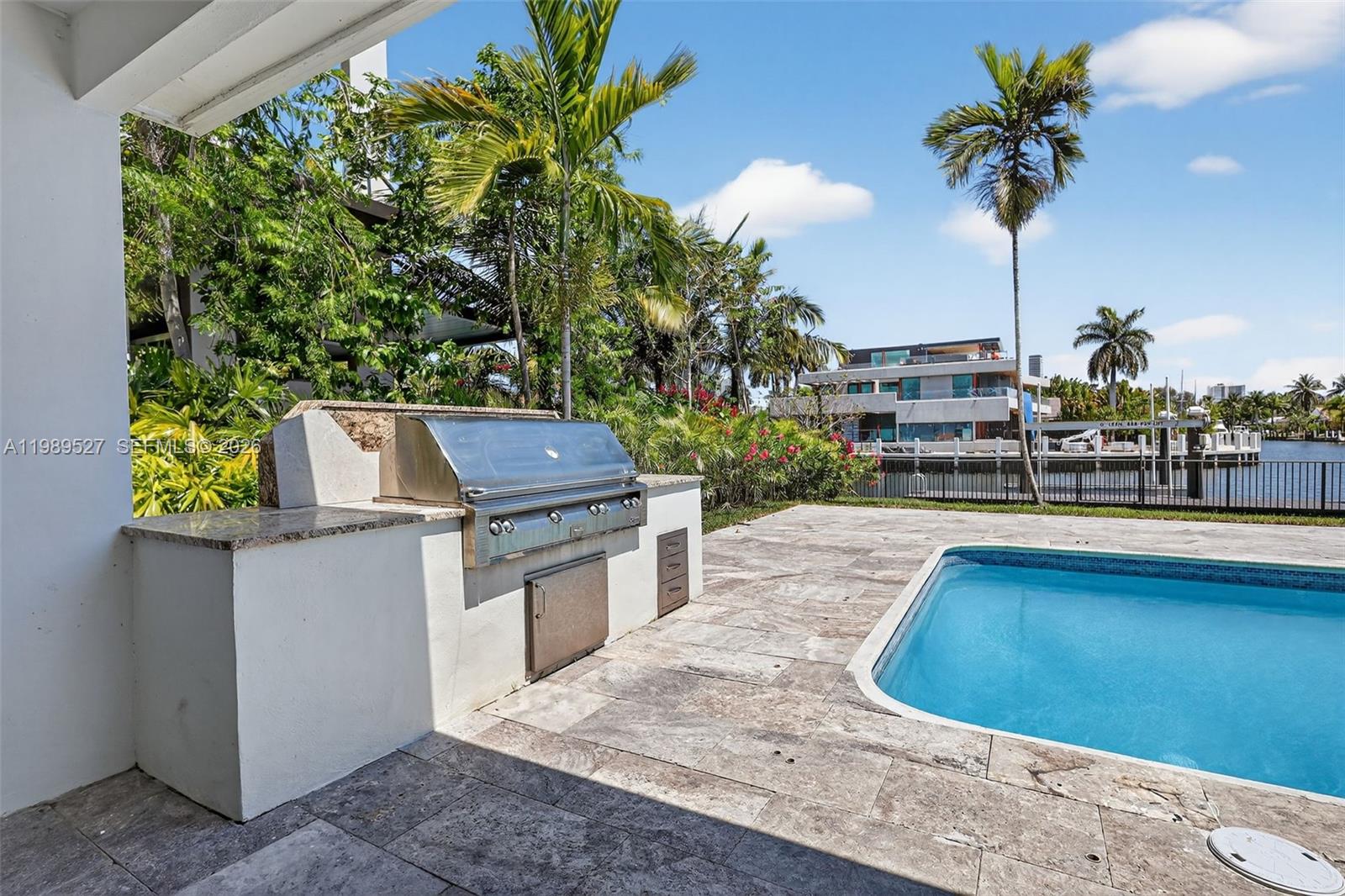 607 Layne Blvd, Hallandale Beach FL 33009
