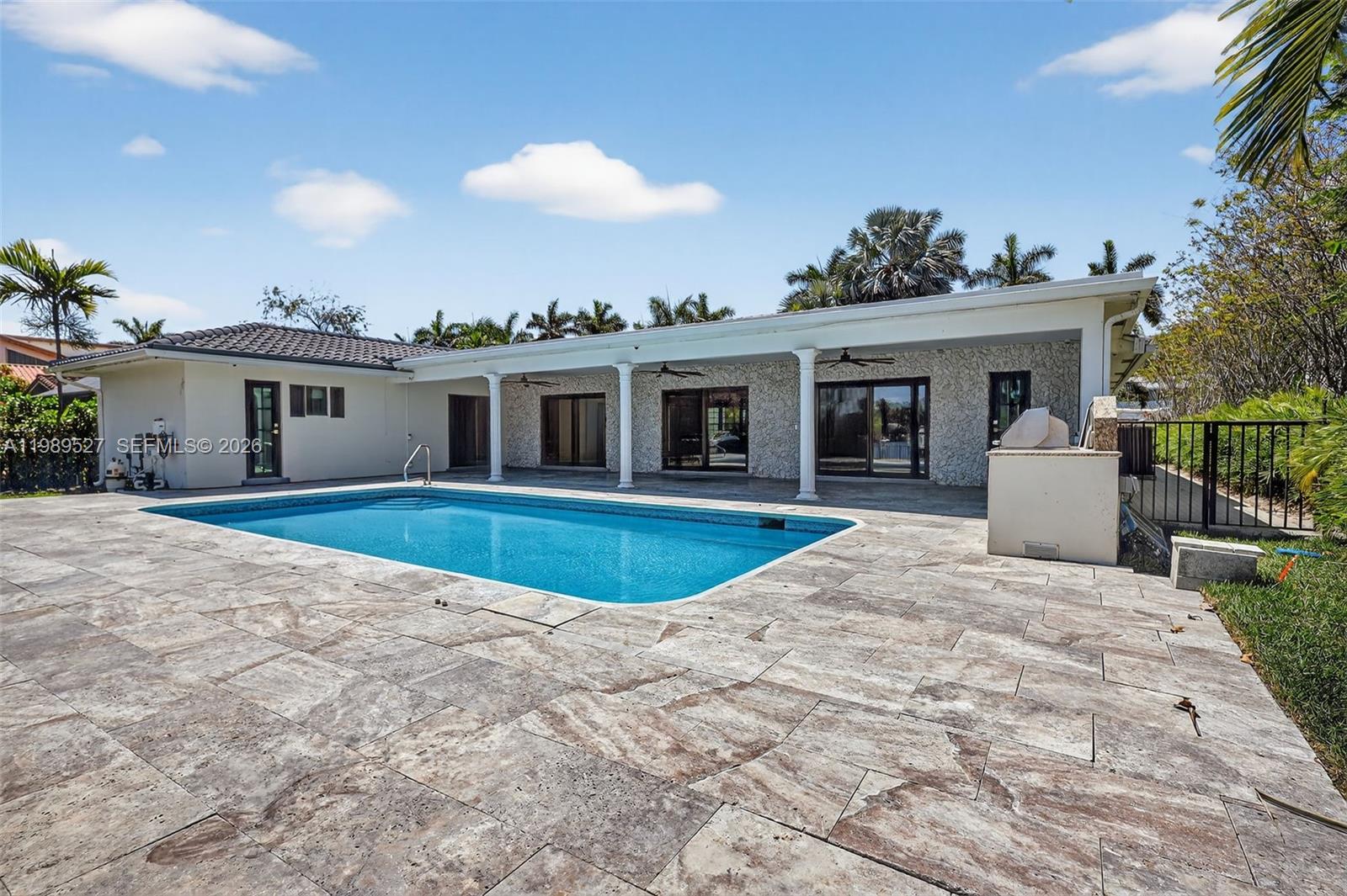 607 Layne Blvd, Hallandale Beach FL 33009