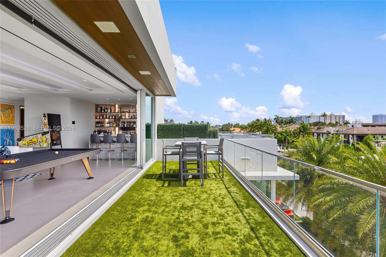 650 Royal Plaza Dr, Fort Lauderdale FL 33301
