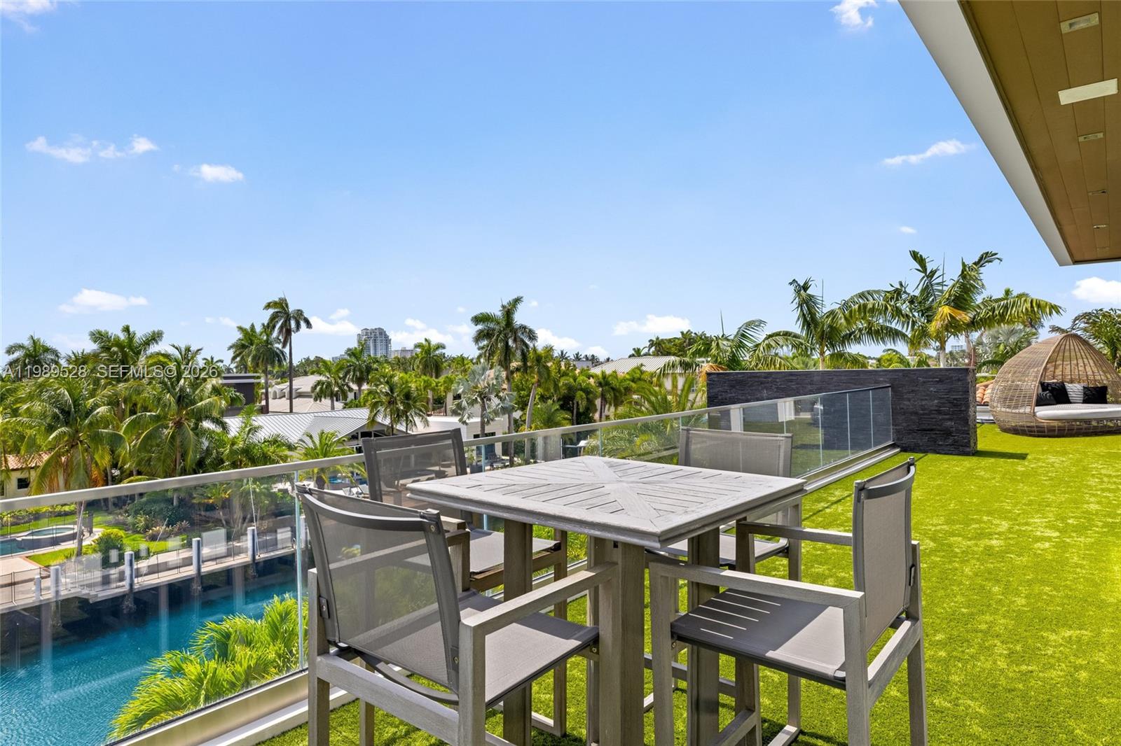 650 Royal Plaza Dr, Fort Lauderdale FL 33301