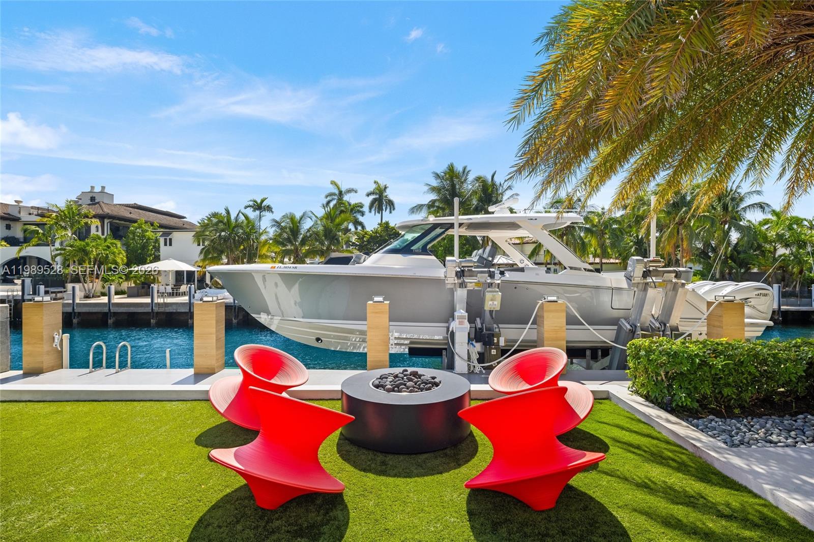 650 Royal Plaza Dr, Fort Lauderdale FL 33301