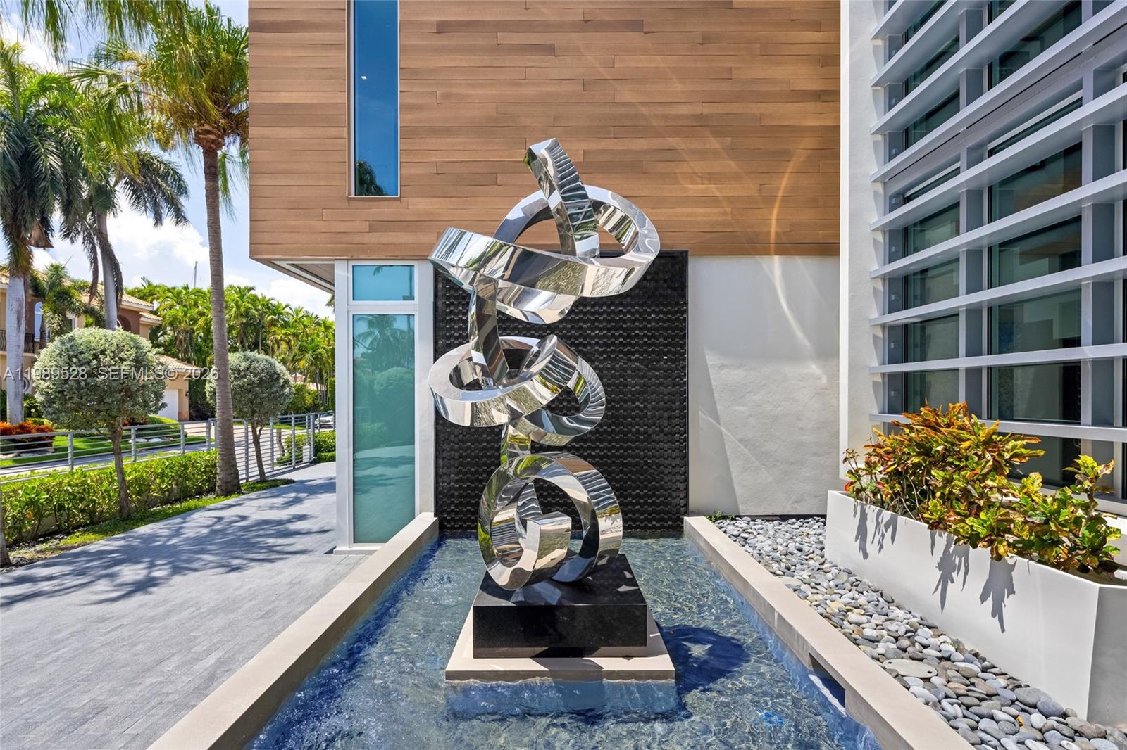 650 Royal Plaza Dr, Fort Lauderdale FL 33301