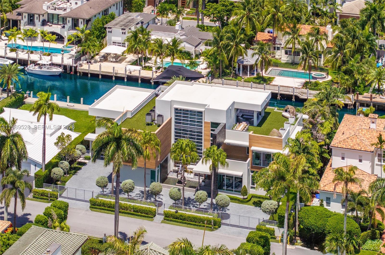 650 Royal Plaza Dr, Fort Lauderdale FL 33301