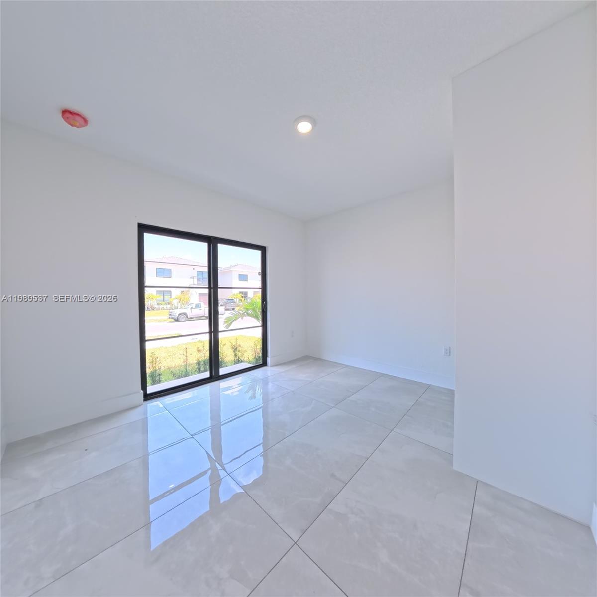 1374 NW 1st St, Florida City FL 33034