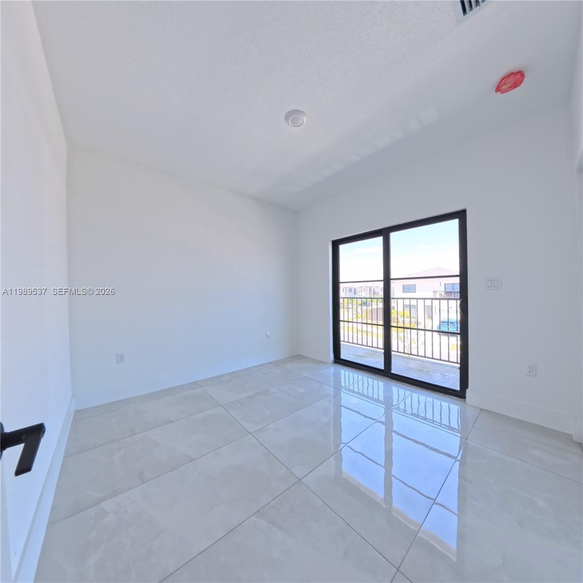 1374 NW 1st St, Florida City FL 33034