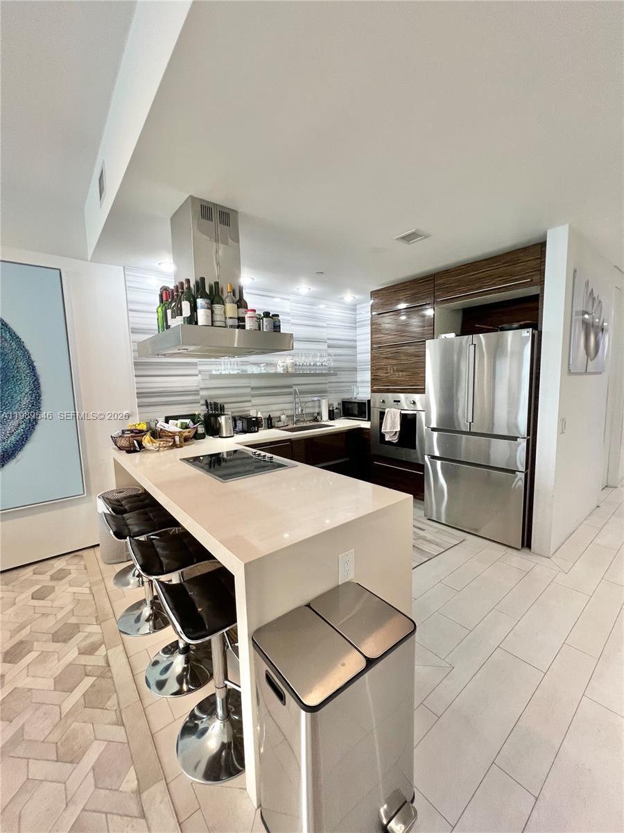 1100 Biscayne Blvd #5804, Miami FL 33132