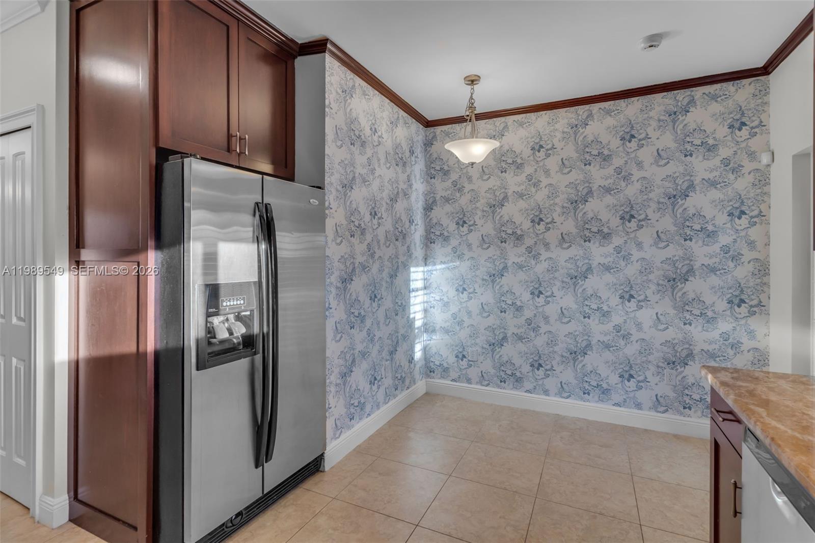 7048 SW 83rd Ct, Miami FL 33143