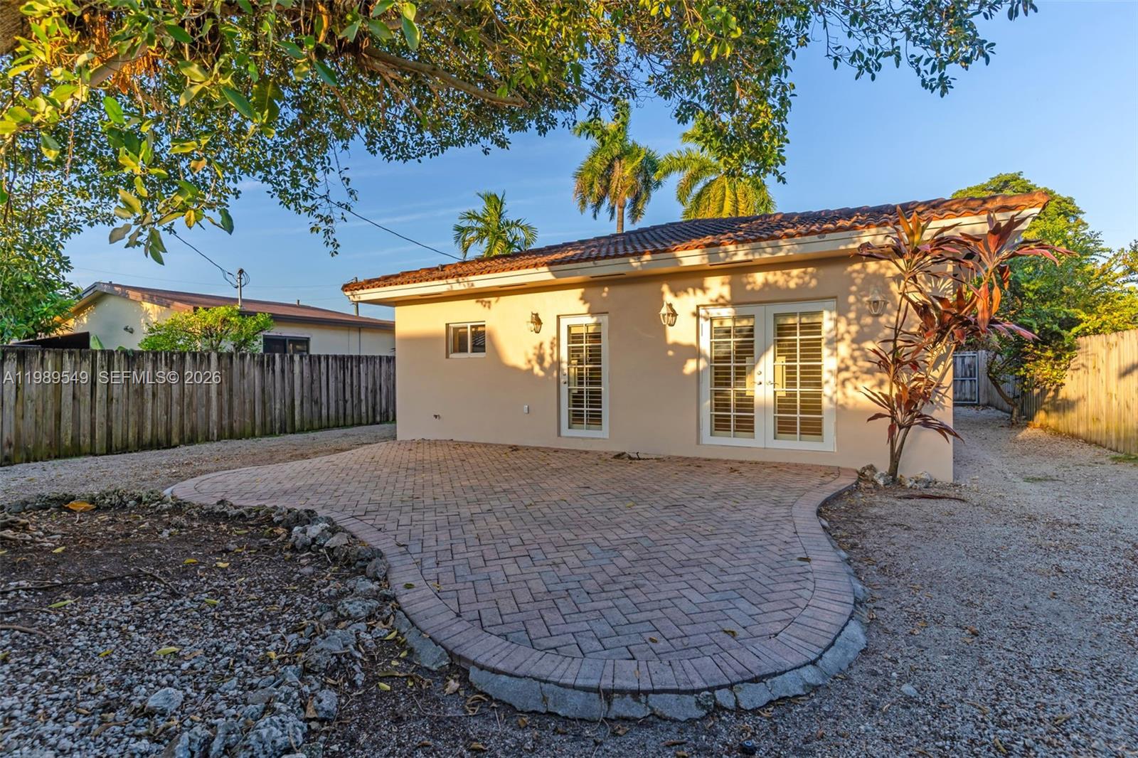 7048 SW 83rd Ct, Miami FL 33143
