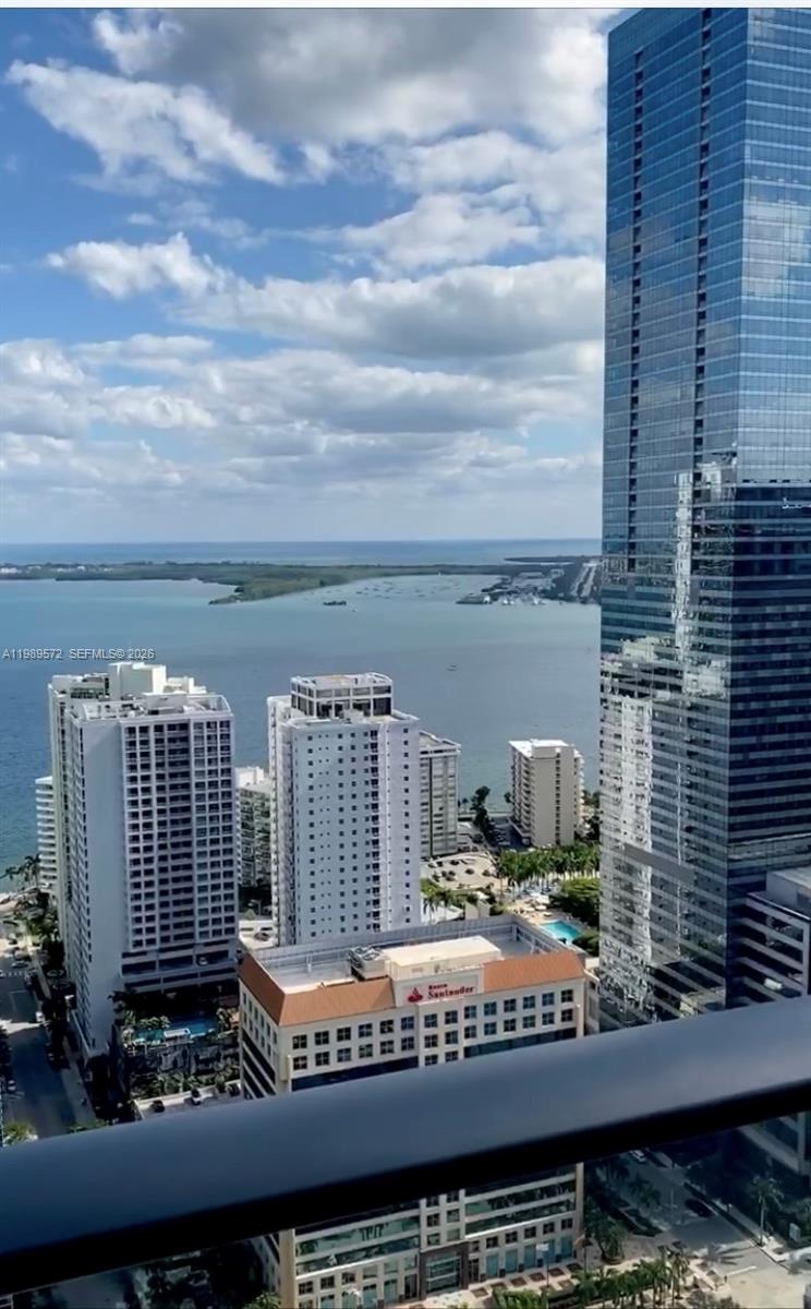 1300 S Miami Ave #4005, Miami FL 33130