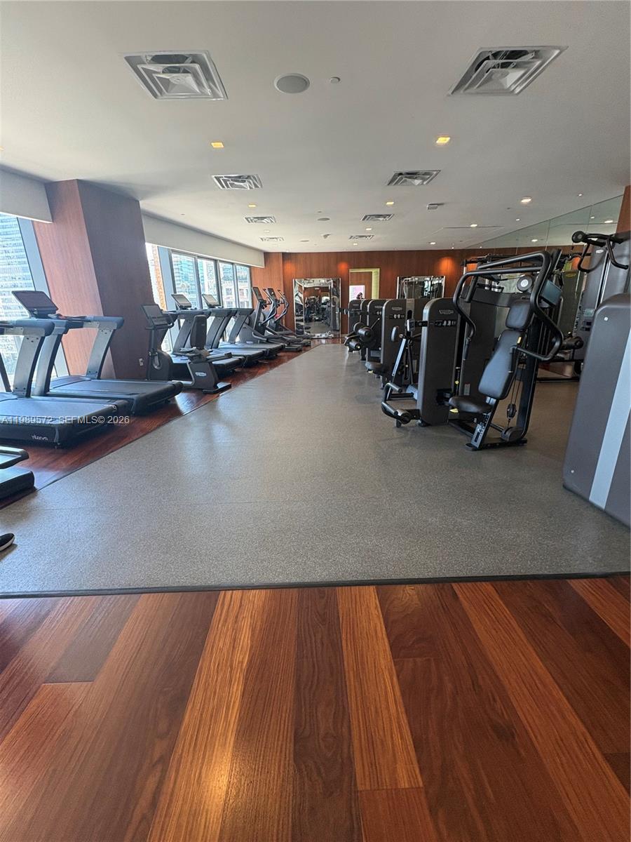 1300 S Miami Ave #4005, Miami FL 33130