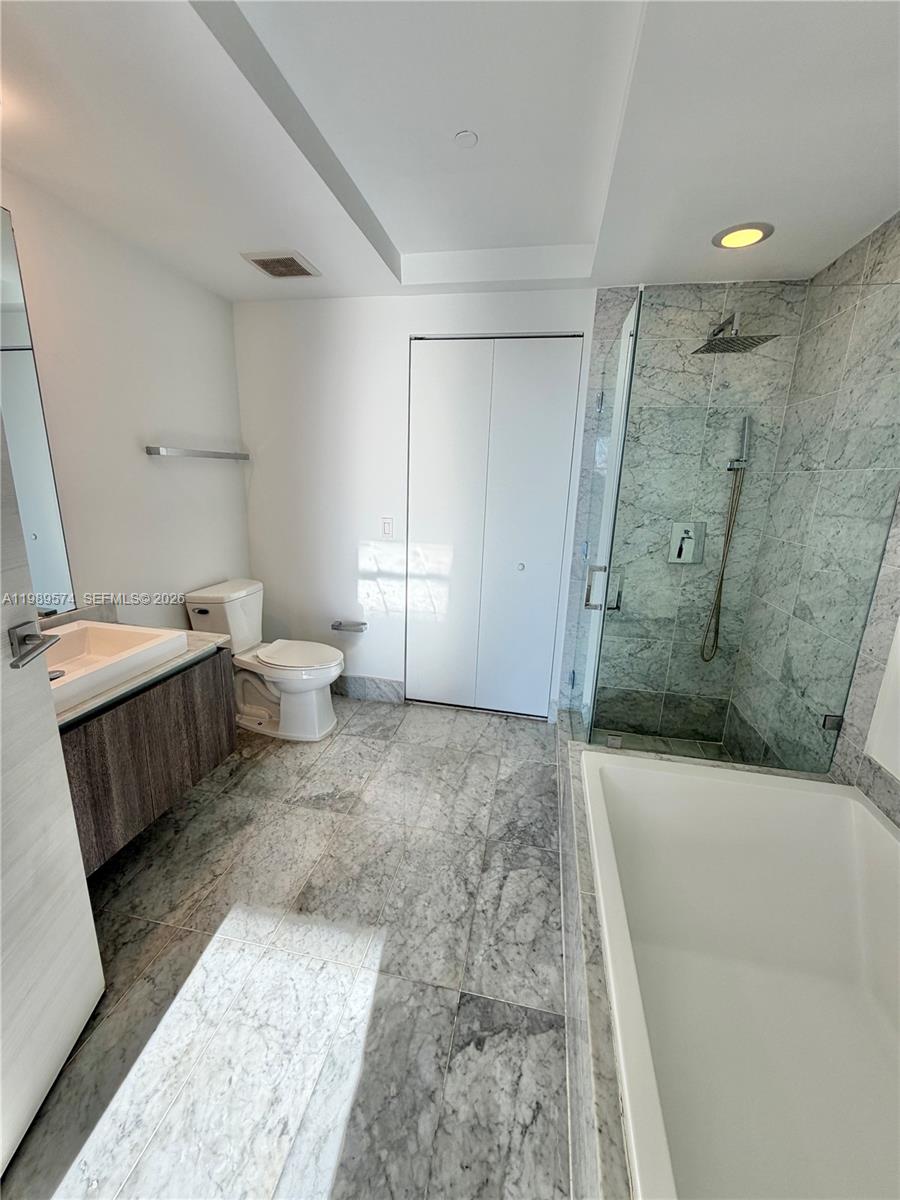 Miami FL 33130 - A11989574