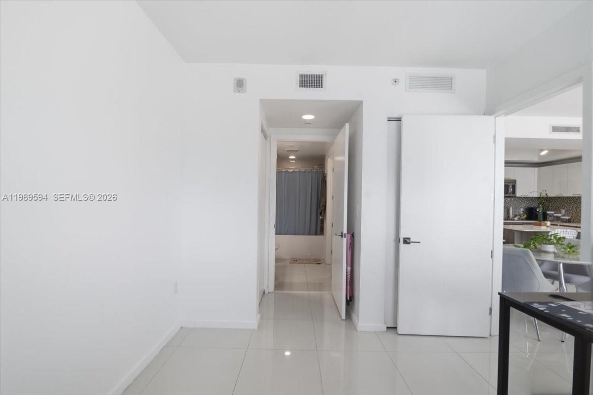 5300 Paseo Blvd #1803, Doral FL 33166