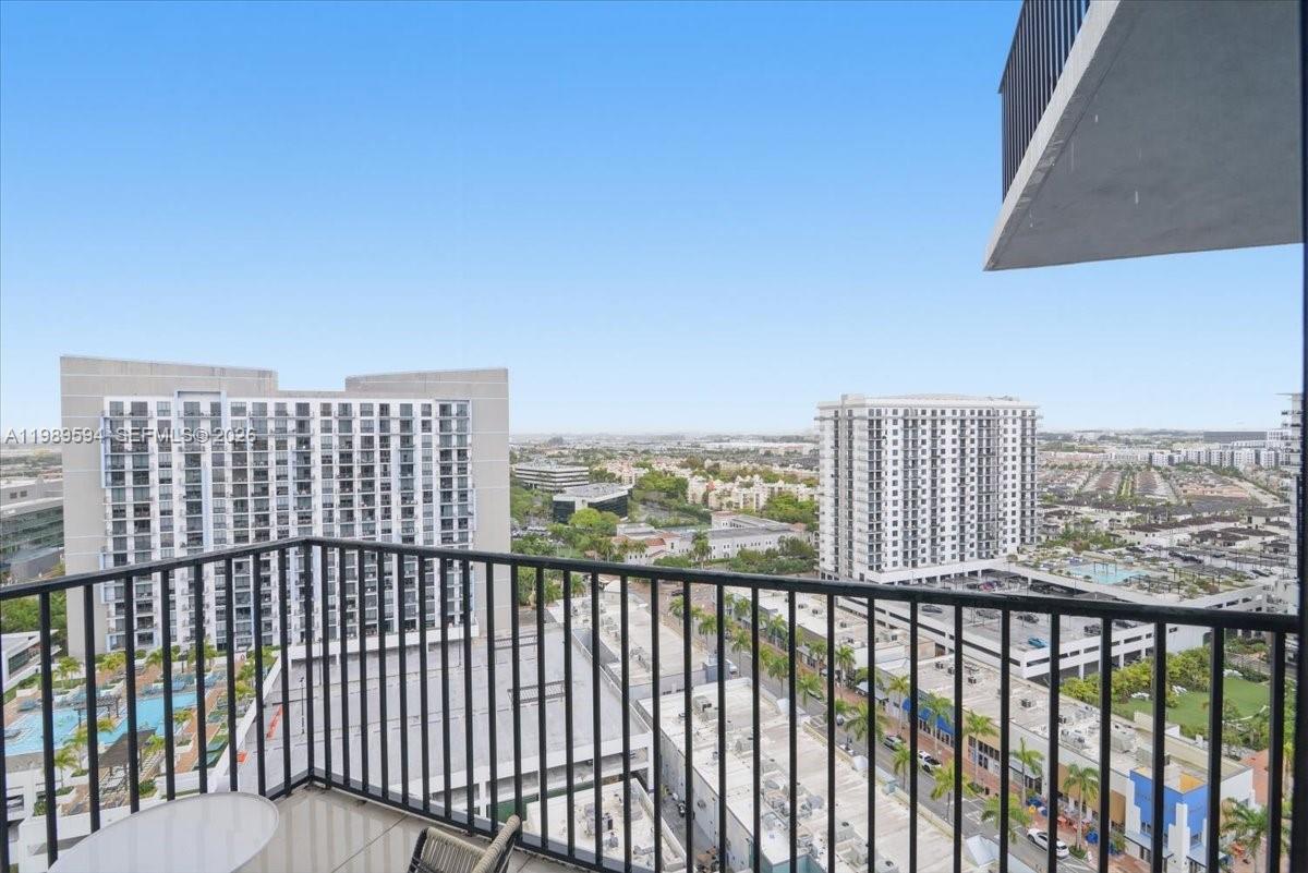 5300 Paseo Blvd #1803, Doral FL 33166
