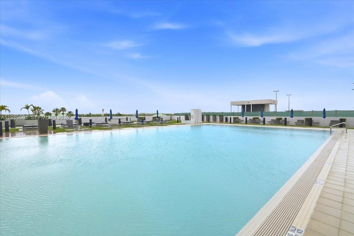 5300 Paseo Blvd #1803, Doral FL 33166