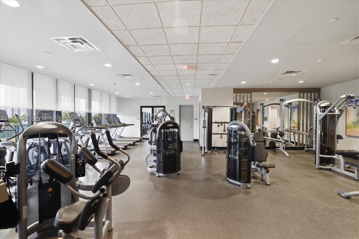5300 Paseo Blvd #1803, Doral FL 33166