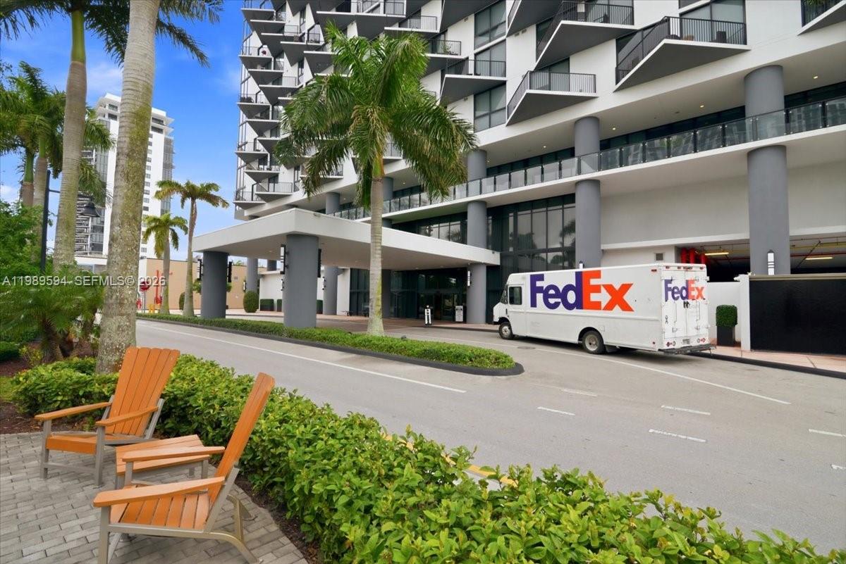 5300 Paseo Blvd #1803, Doral FL 33166