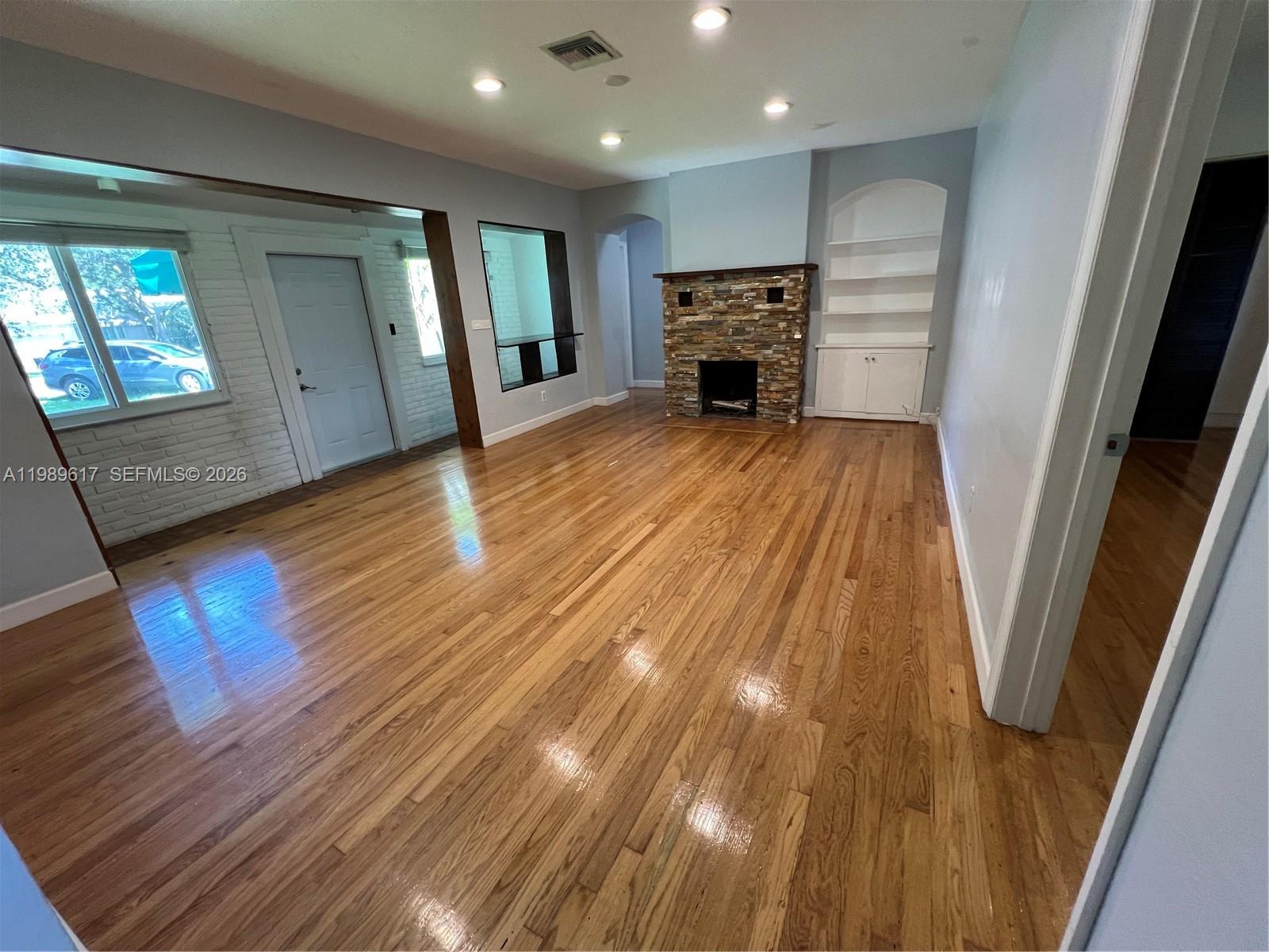 432 Palmetto Dr #0, Miami Springs FL 33166