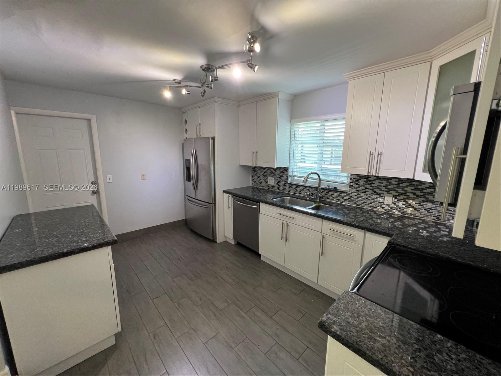 432 Palmetto Dr #0, Miami Springs FL 33166