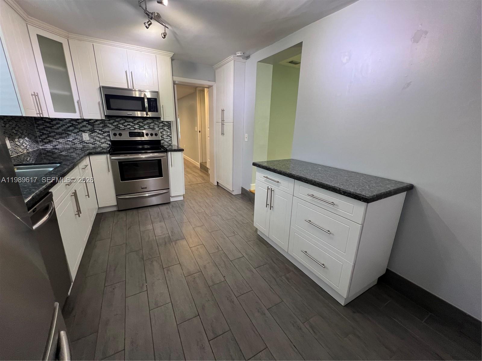 432 Palmetto Dr #0, Miami Springs FL 33166