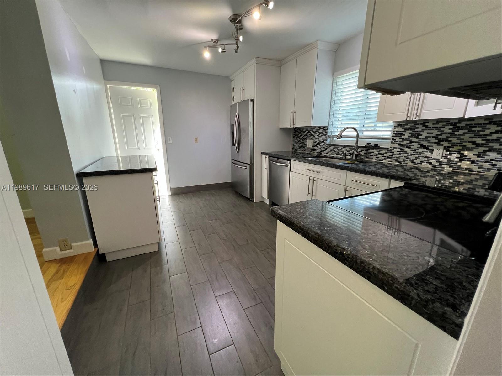 432 Palmetto Dr #0, Miami Springs FL 33166