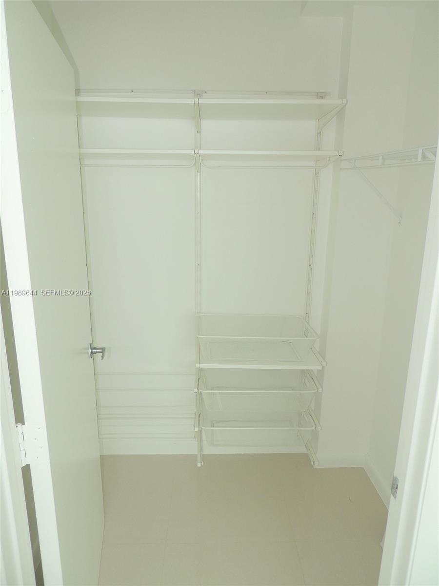 1900 N Bayshore Dr #4117, Miami FL 33132