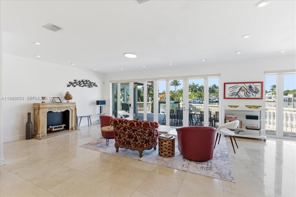 1249 Biscaya Dr, Surfside FL 33154