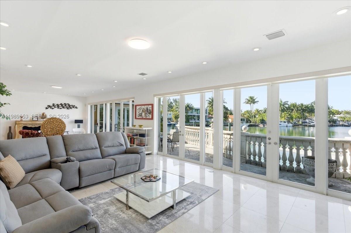 1249 Biscaya Dr, Surfside FL 33154