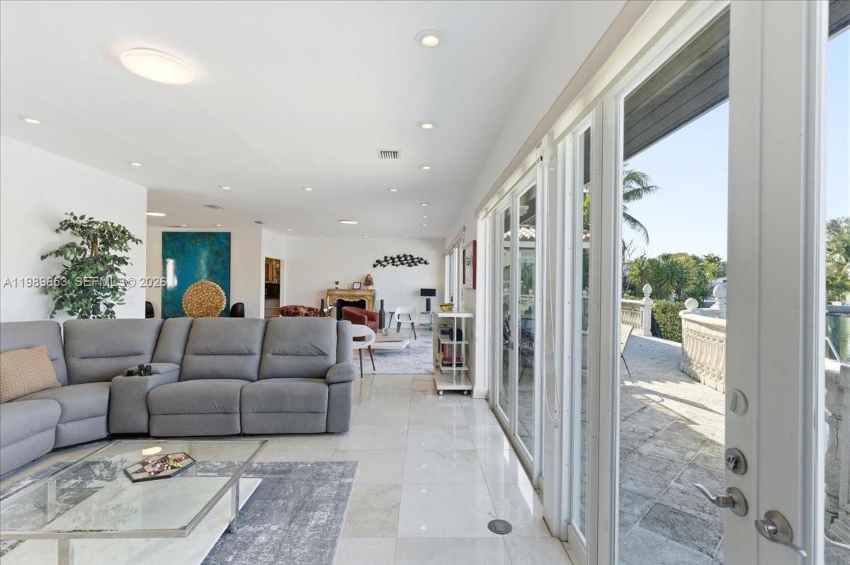 1249 Biscaya Dr, Surfside FL 33154