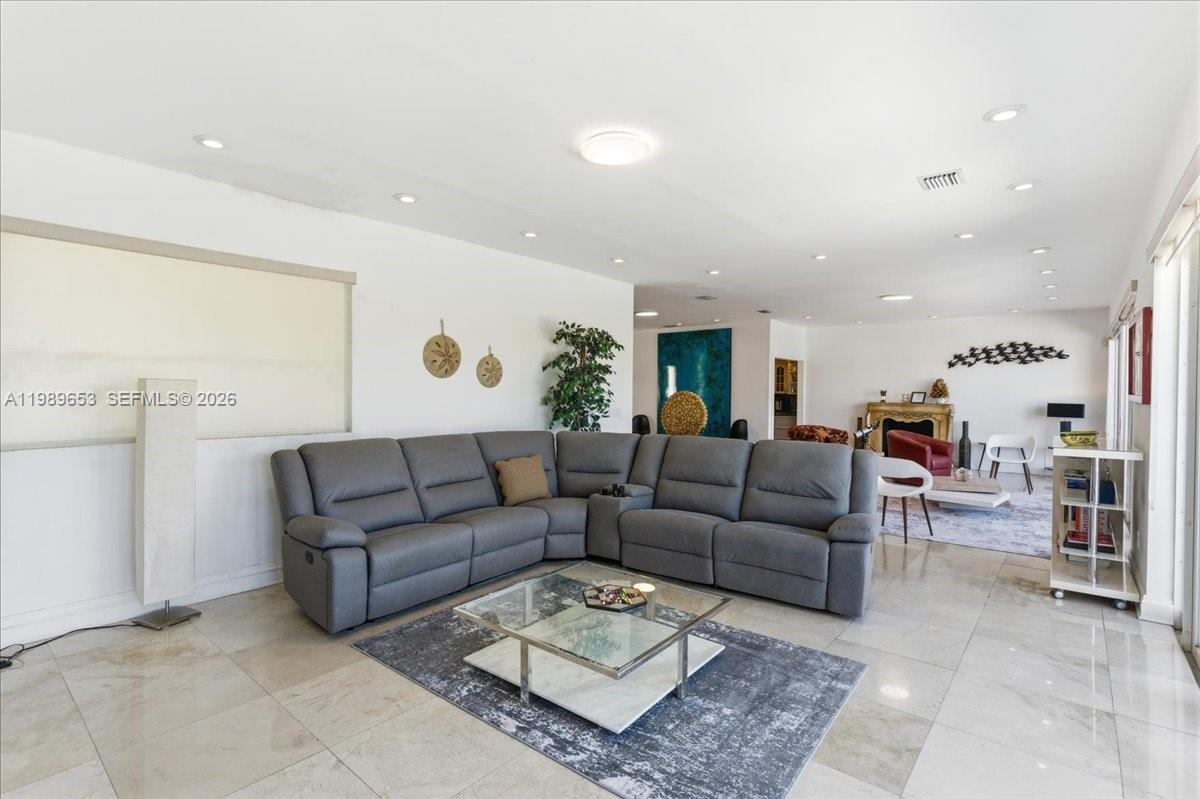 1249 Biscaya Dr, Surfside FL 33154