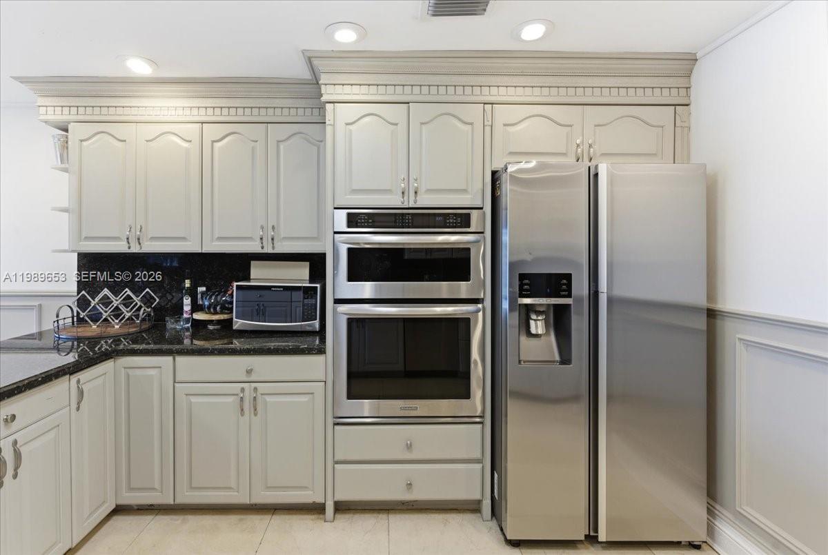 1249 Biscaya Dr, Surfside FL 33154
