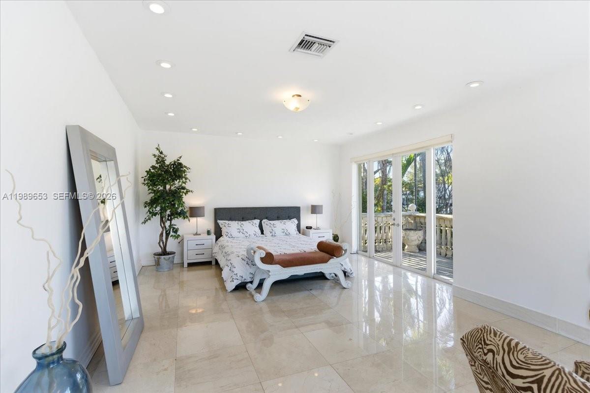 1249 Biscaya Dr, Surfside FL 33154
